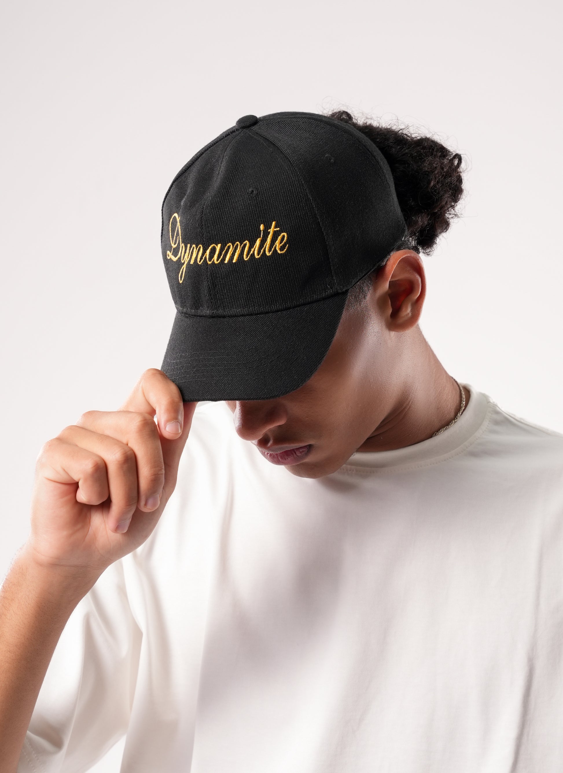 6-PANEL SCRIPT CAP — PITCH BLACK