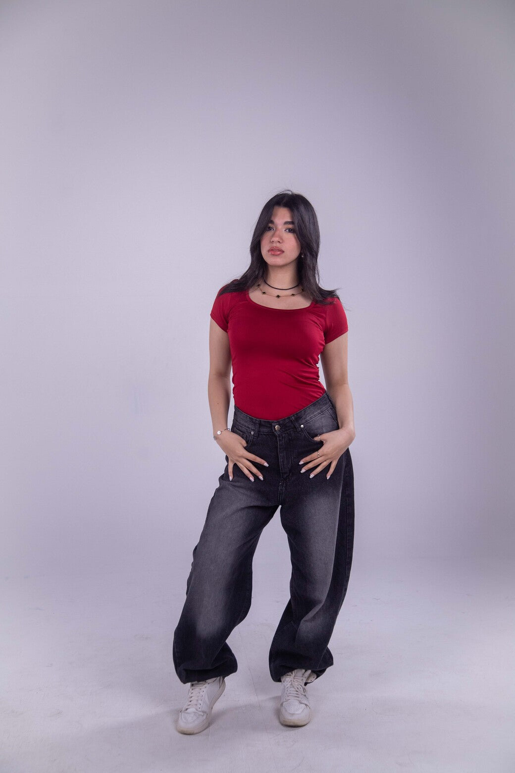 WIDE-PROFILE HALF-SLEEVED TOP