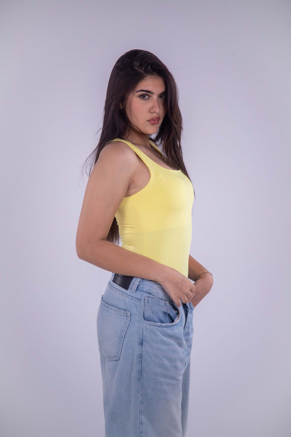 WIDE-PROFILE CUT-OFF TOP