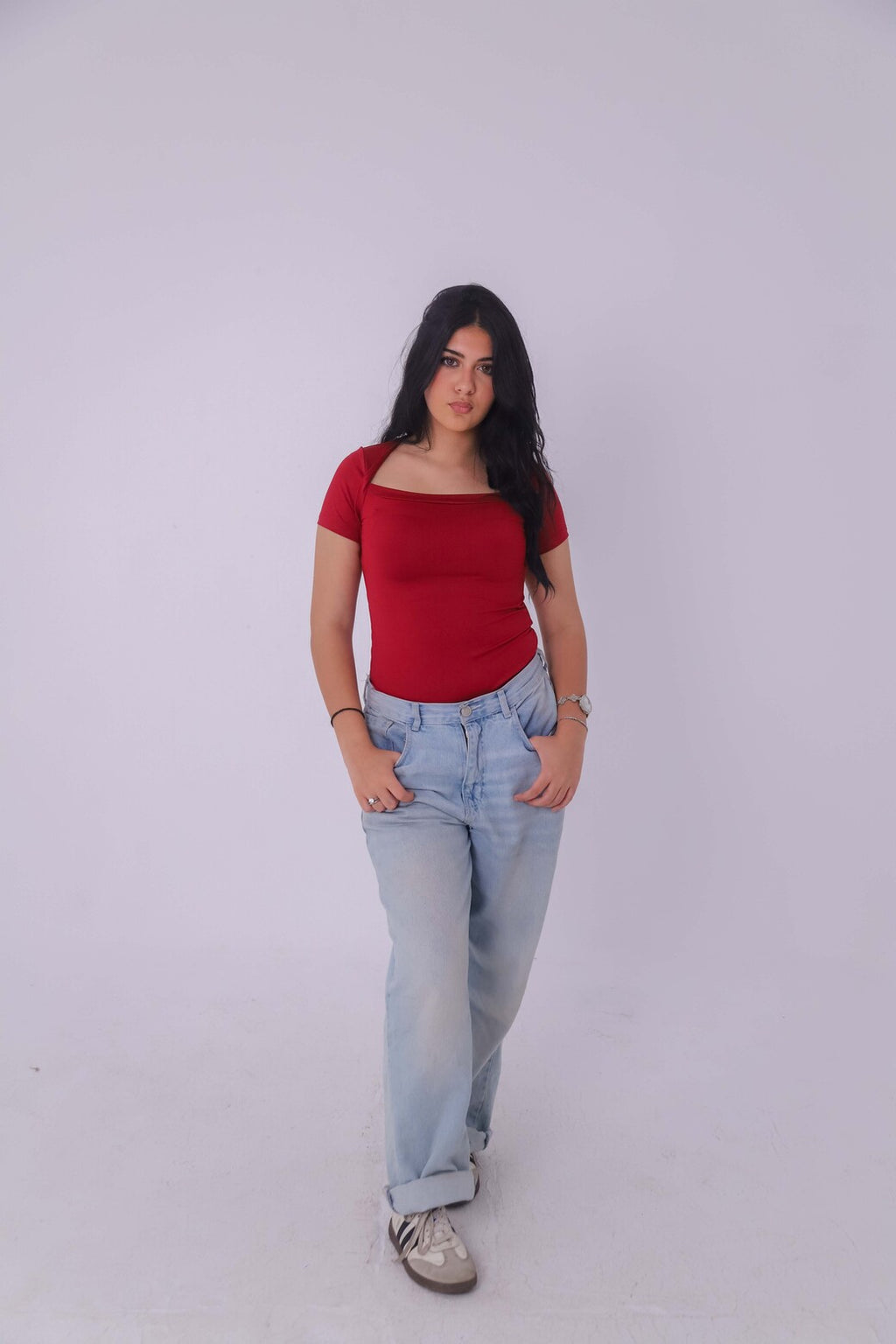 SQUARE NECKLINE TOP